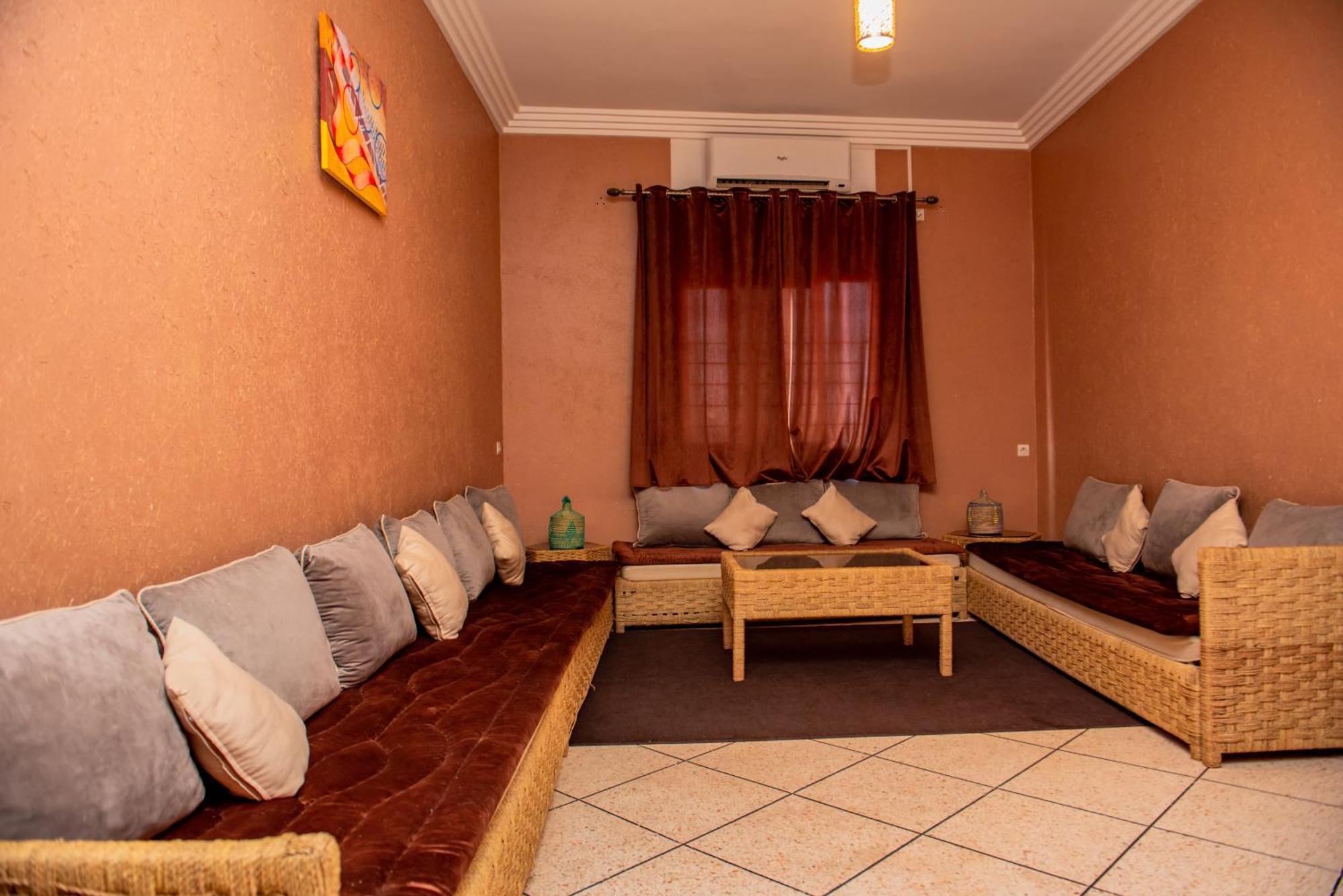 Residence Afgo ورزازات المظهر الخارجي الصورة